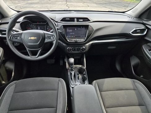 Used 2021 Chevrolet TrailBlazer LT w/ Convenience Package FWD image 27