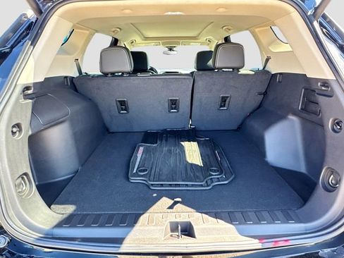 Used 2023 GMC Terrain Denali AWD/4WD image 33