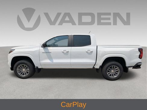 Used 2024 Chevrolet Colorado LT w/ LT Convenience Package II RWD image 3