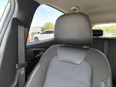 Used 2025 Chevrolet Trax LT w/ LT Convenience Package FWD image 55