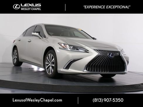 Used 2020 Lexus ES 300h w/ Premium Package FWD image 1