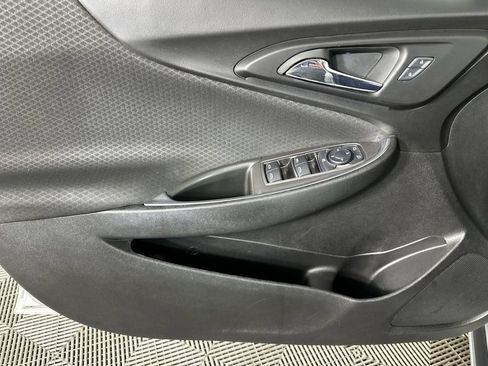 Used 2018 Chevrolet Malibu LT FWD image 24