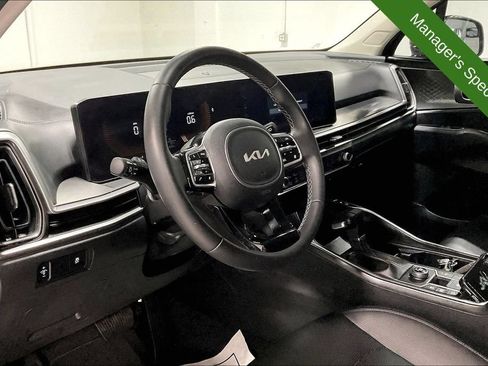 Used 2025 Kia Sorento S w/ Panoramic Sunroof Package FWD image 16