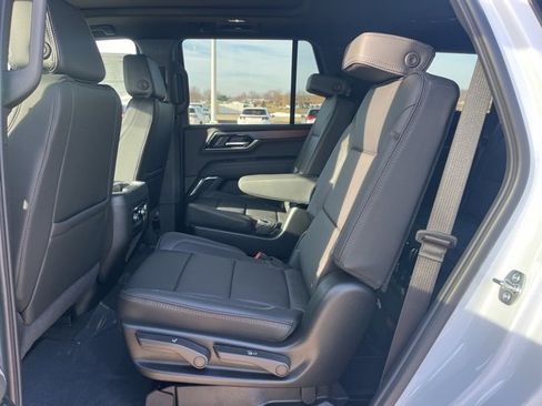 New 2026 GMC Yukon Denali w/ Sun & Power Step Package image 36