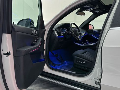 Used 2019 BMW X5 xDrive40i w/ Convenience Package image 16