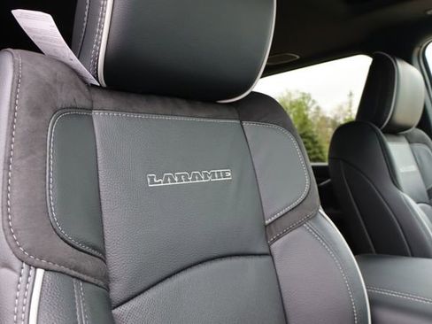 New 2026 RAM 3500 Laramie AWD/4WD image 57