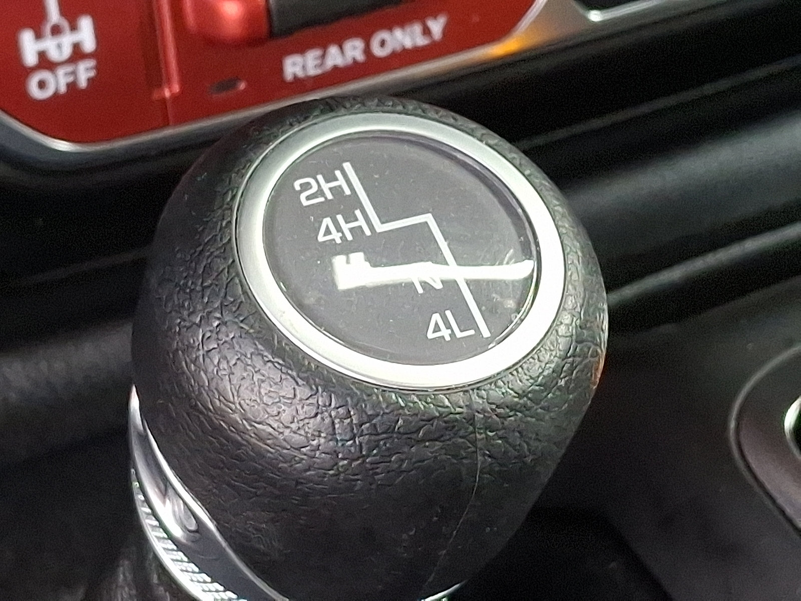 Used 2025 Jeep Wrangler Unlimited Rubicon AWD/4WD image 24