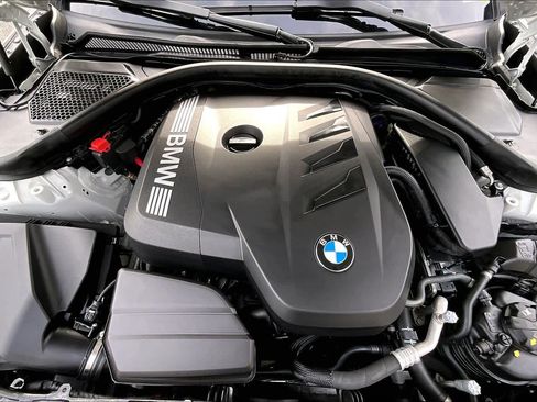 Used 2025 BMW 330i Sedan w/ Premium Package image 30