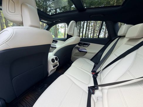 Certified 2026 Mercedes-Benz GLC 300 image 15