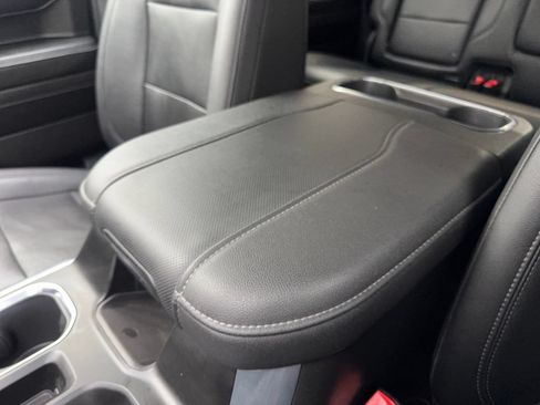 Used 2024 GMC Sierra 1500 SLT RWD image 72