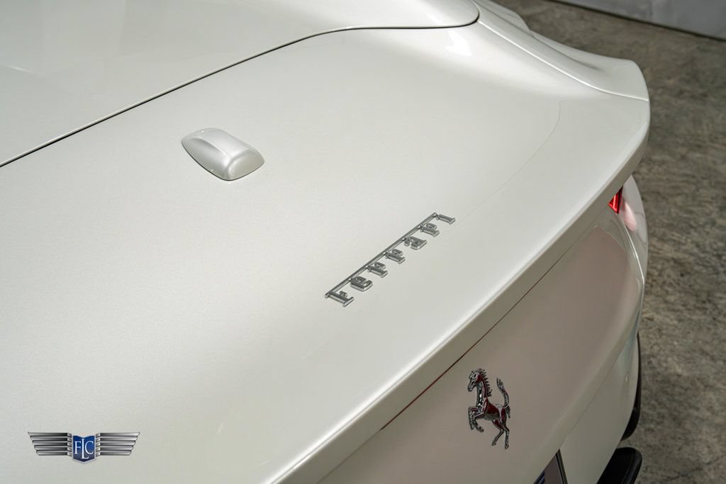Used 2021 Ferrari 812 GTS RWD image 33