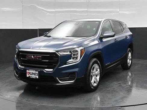Used 2024 GMC Terrain SLE AWD/4WD image 7