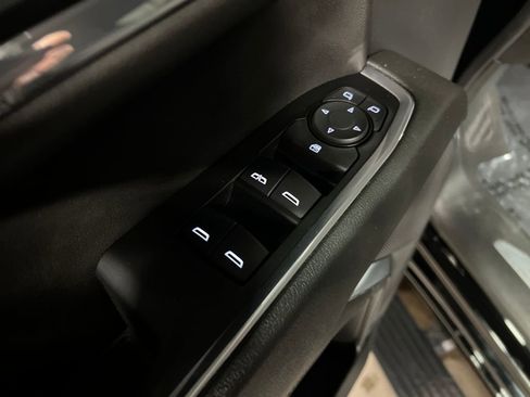 Certified 2024 GMC Sierra 1500 Elevation image 16