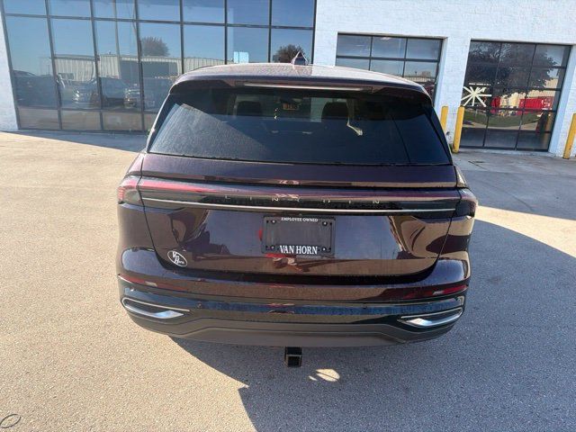 Used 2024 Lincoln Nautilus Premier AWD/4WD image 6