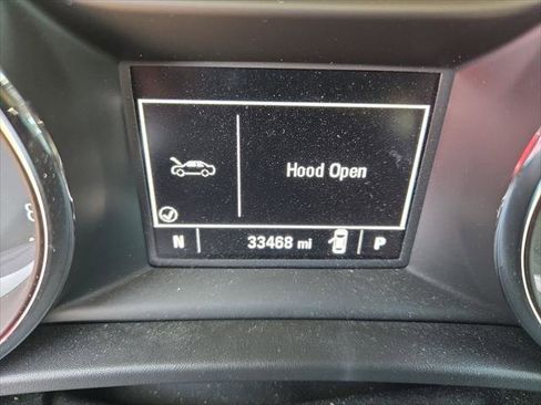 Used 2018 Buick Regal Preferred w/ Driver Confidence Package #1 FWD image 14