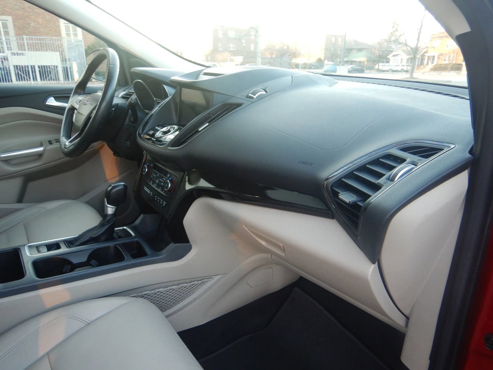 Used 2017 Ford Escape Titanium w/ Equipment Group 301A AWD/4WD image 20