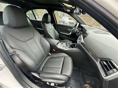 Used 2020 BMW 330i xDrive Sedan w/ Premium Package image 21