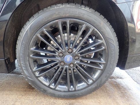 Used 2014 Ford Fusion SE w/ Equipment Group 202A image 36