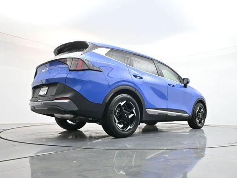 Used 2026 Kia Sportage EX FWD image 38