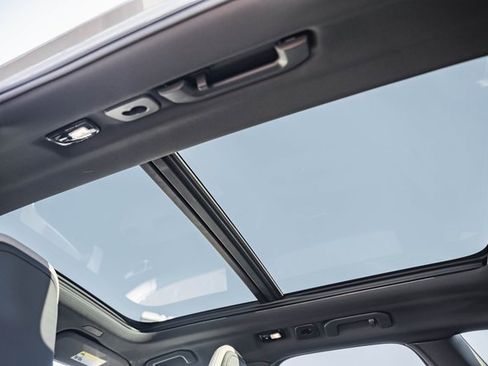 New 2026 Volvo XC60 B5 Plus w/ Climate Package image 33