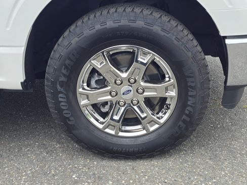 Used 2021 Ford F150 Lariat AWD/4WD image 9