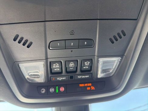 Used 2023 Buick Enclave Essence w/ Experience Buick Package AWD/4WD image 25