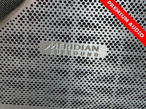 Used 2019 Land Rover Range Rover Velar R-Dynamic SE image 20