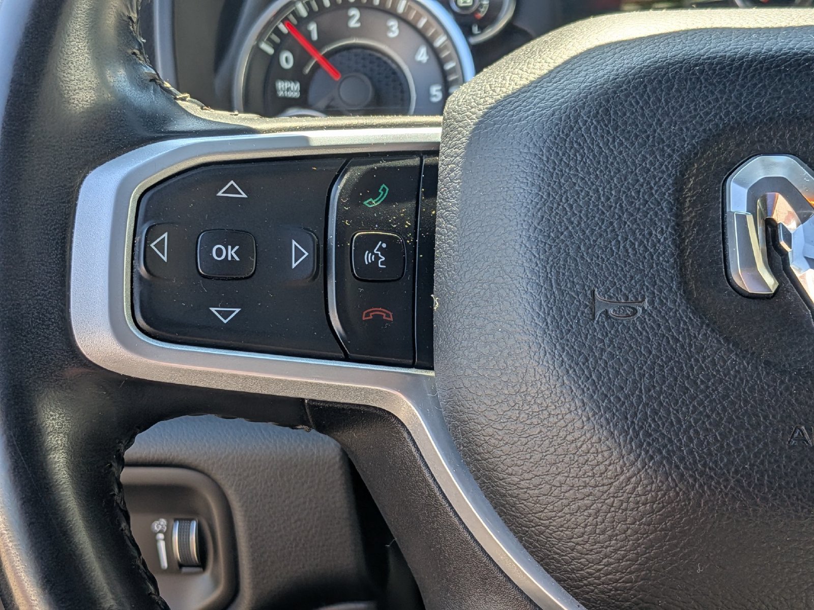 Used 2022 RAM 1500 Big Horn AWD/4WD image 16
