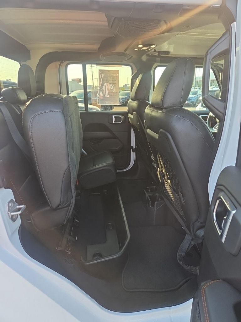 Used 2022 Jeep Gladiator Mojave w/ Cold Weather Group AWD/4WD image 33