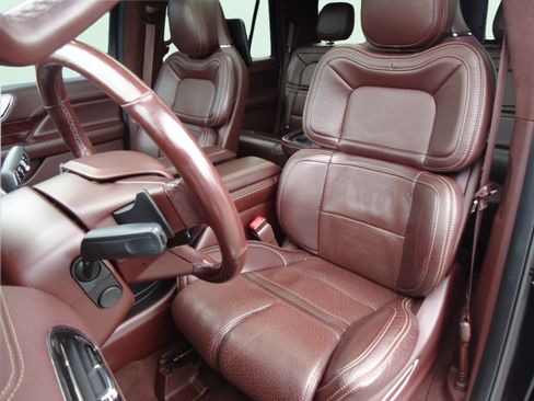 Used 2020 Lincoln Navigator L Black Label AWD/4WD image 28