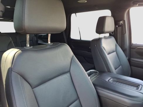Used 2024 Chevrolet Tahoe LT AWD/4WD image 17
