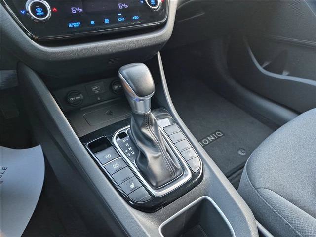 Used 2022 Hyundai Ioniq SEL FWD image 11