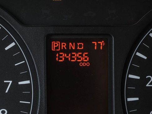 Used 2020 Nissan NV 2500 SV image 24