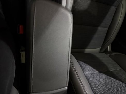 Used 2025 Buick Envista Preferred w/ Convenience II Package image 22