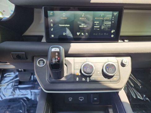 Used 2021 Land Rover Defender 110 S AWD/4WD image 15