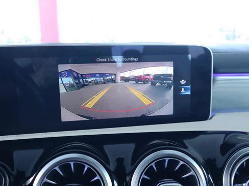 Used 2020 Mercedes-Benz CLA 250 image 27