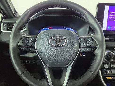 Used 2025 Toyota RAV4 XSE w/ Advanced Technology Package AWD/4WD image 21