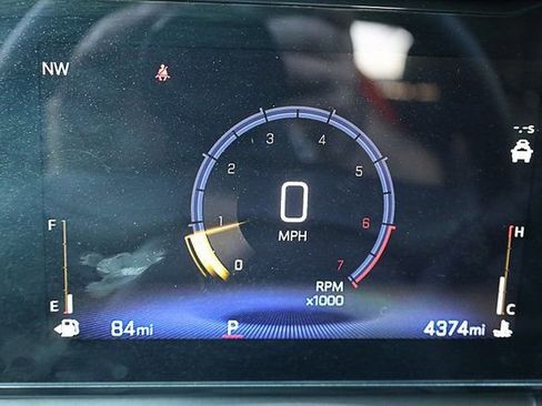 Used 2025 Chevrolet Trax ACTIV image 35