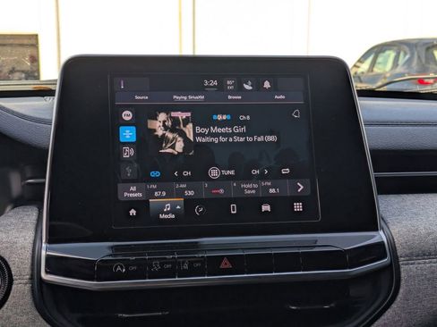 Used 2025 Jeep Compass Sport w/ Mopar Graphics Package image 20