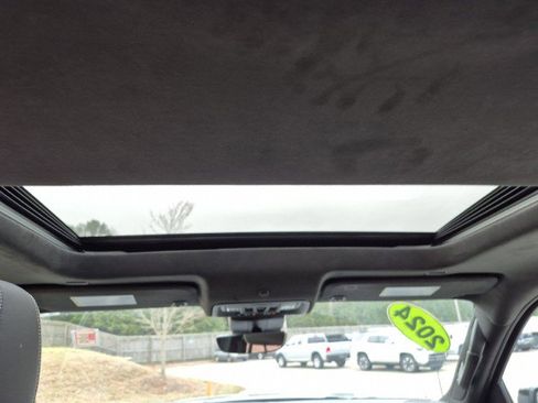 Used 2024 GMC Sierra 1500 AT4X w/ AT4X AEV Edition image 38