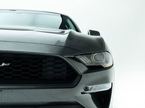 Used 2020 Ford Mustang Premium image 7