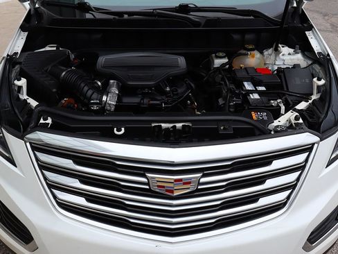 Used 2019 Cadillac XT5 FWD image 62