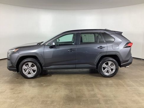 Used 2024 Toyota RAV4 XLE AWD/4WD image 16