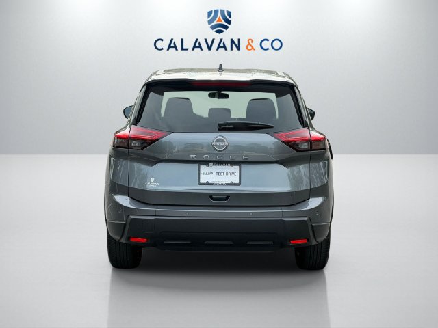 Used 2026 Nissan Rogue SV FWD image 6