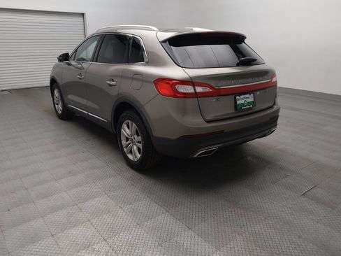 Used 2017 Lincoln MKX Premiere AWD/4WD image 5