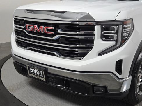 Used 2025 GMC Sierra 1500 SLT RWD image 8