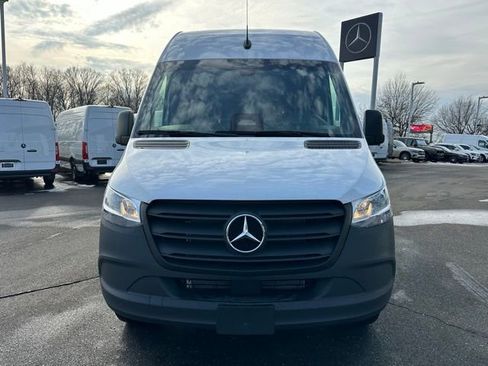 Used 2026 Mercedes-Benz Sprinter 144 Cargo image 2
