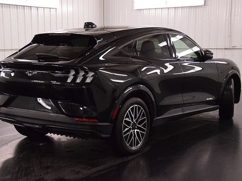 Used 2025 Ford Mustang Mach-E Premium AWD/4WD image 8