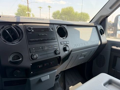 Used 2014 Ford F250 XL w/ Power Equipment Group RWD image 27