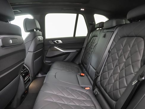 Used 2026 BMW X5 xDrive40i image 22